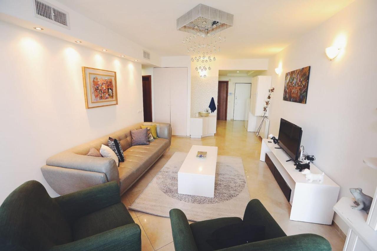 Art Apartment In Mamila - Parking Best Location 2 Иерусалим Экстерьер фото