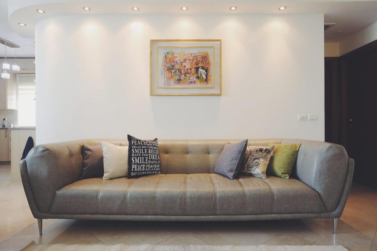 Art Apartment In Mamila - Parking Best Location 2 Иерусалим Экстерьер фото