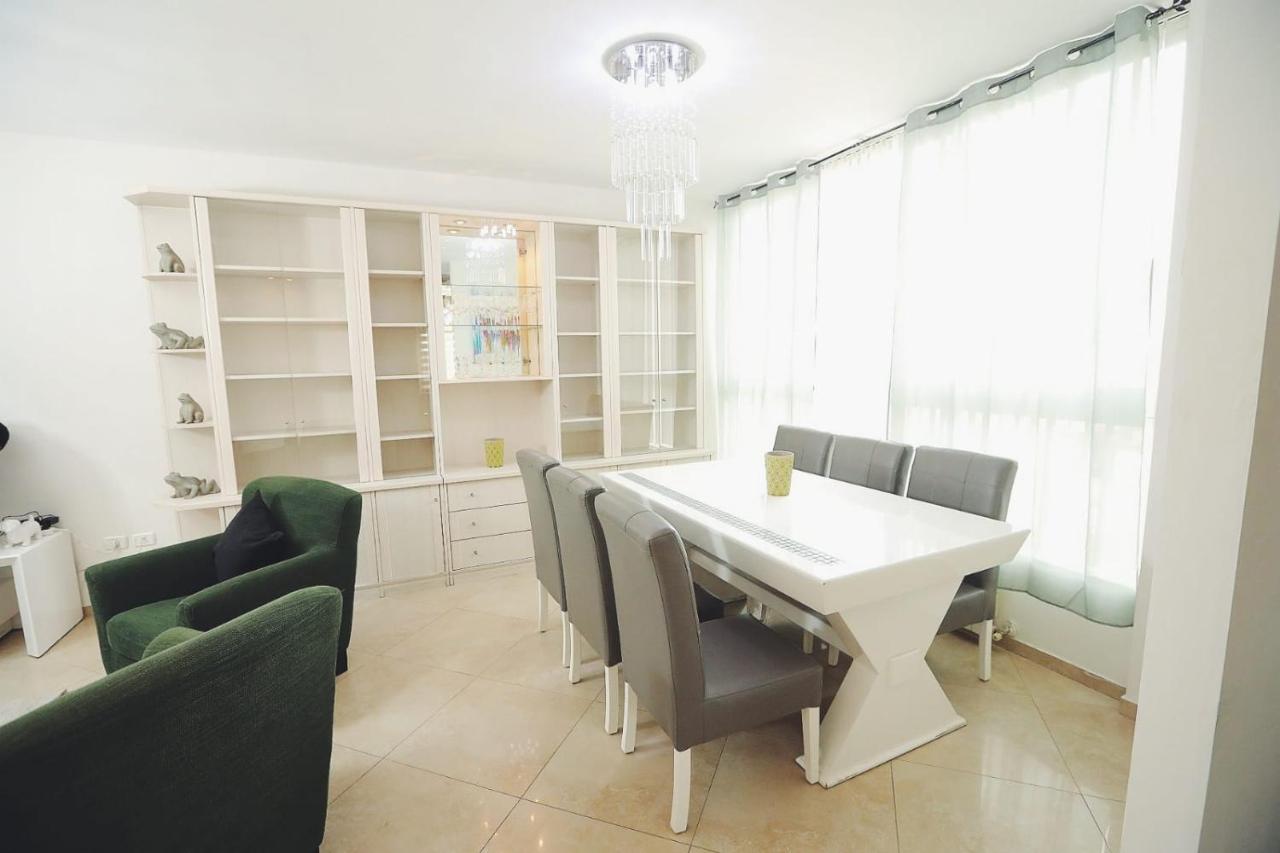 Art Apartment In Mamila - Parking Best Location 2 Иерусалим Экстерьер фото